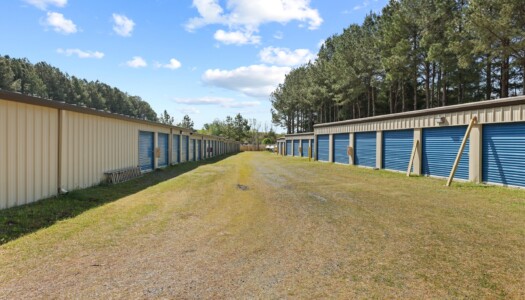 drive-up storage units at Peninsula Mini Storage in Dagsboro, DE