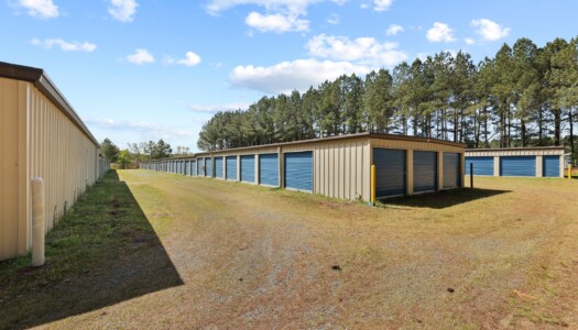 drive-up storage units at Peninsula Mini Storage in Dagsboro, DE