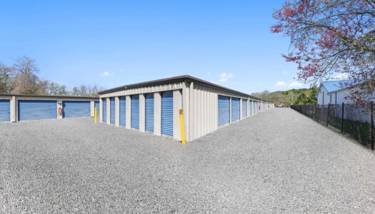 drive-up storage units at Peninsula Mini Storage in Blades, DE